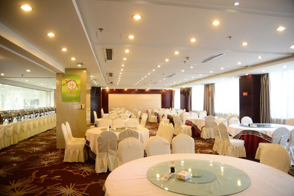 Yijing Holiday Hotel Yimeng Road Linyi  Eksteriør billede
