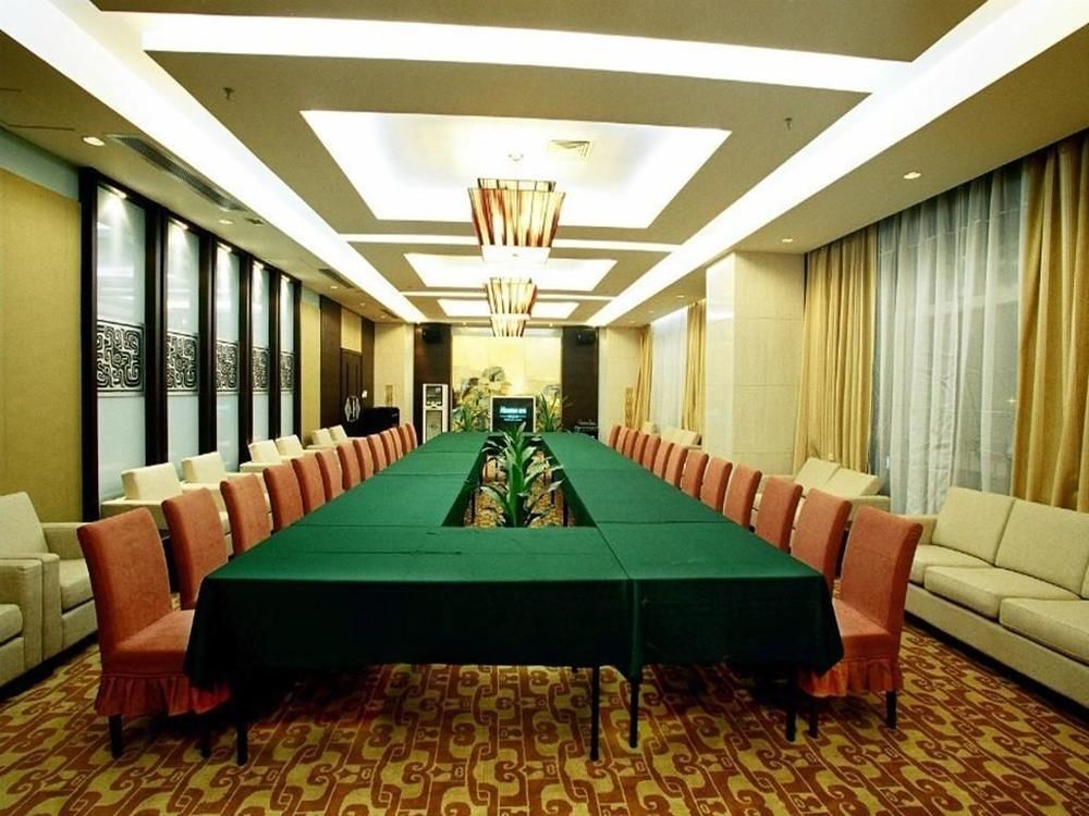 Yijing Holiday Hotel Yimeng Road Linyi  Eksteriør billede