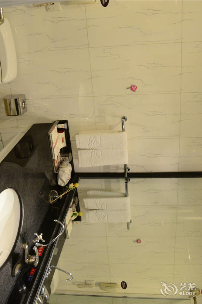 Yijing Holiday Hotel Yimeng Road Linyi  Eksteriør billede