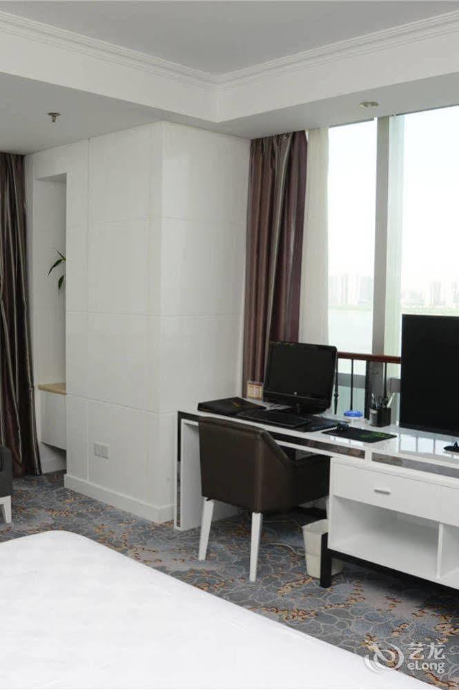 Yijing Holiday Hotel Yimeng Road Linyi  Eksteriør billede